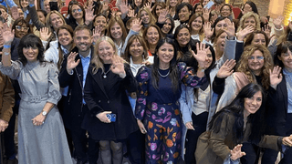 Campaña internacional #MasFuertesJuntas #StrongerTogether 